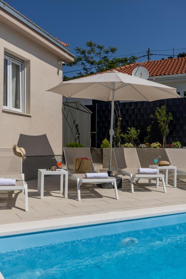 Villa Katess With Heated Pool Split Ngoại thất bức ảnh