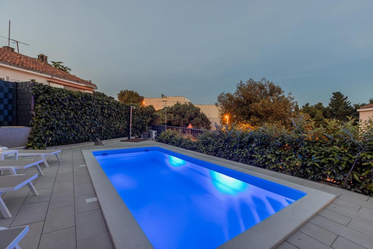Villa Katess With Heated Pool Split Ngoại thất bức ảnh