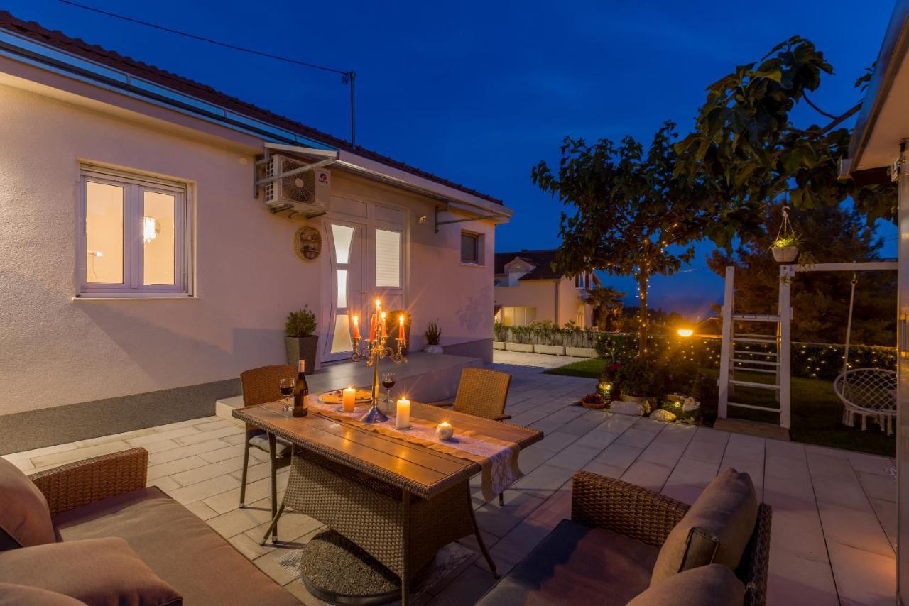 Villa Katess With Heated Pool Split Ngoại thất bức ảnh