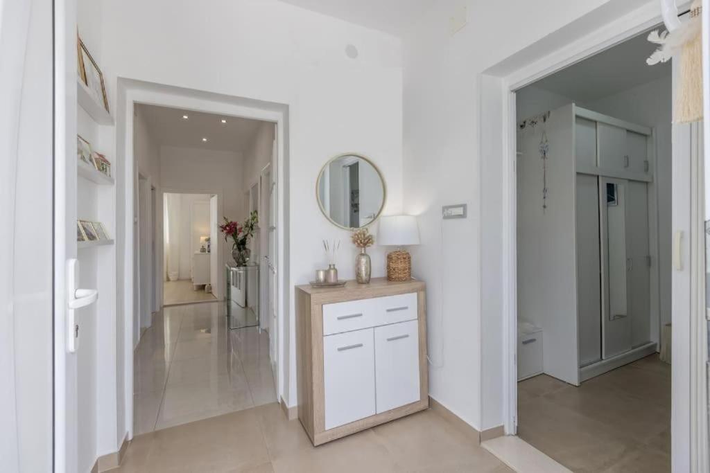 Villa Katess With Heated Pool Split Ngoại thất bức ảnh